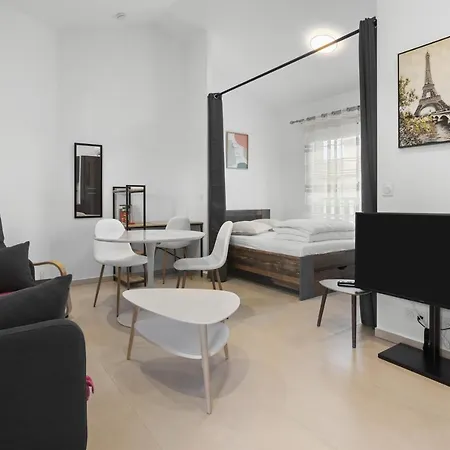 Apartment Appartement Moderne 1 A Frejus *