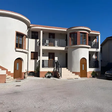 Apartment Appartement Moderne 1 A Frejus